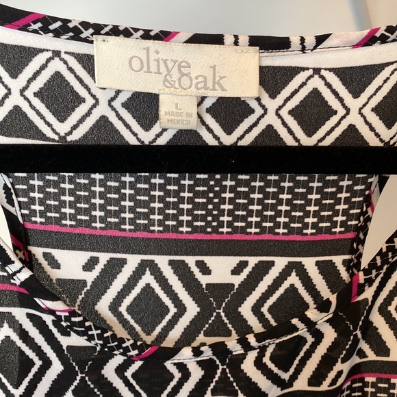 Olive and Oak tank top Sz L. Pattern with Pink, Black, & white - Picture 2 of 4